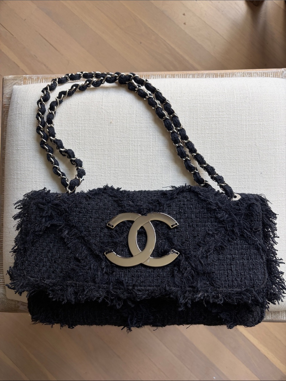 🖤CHANEL Black East West Frayed Tweed Boucle Diamond Stitch Beige Silver CC Logo